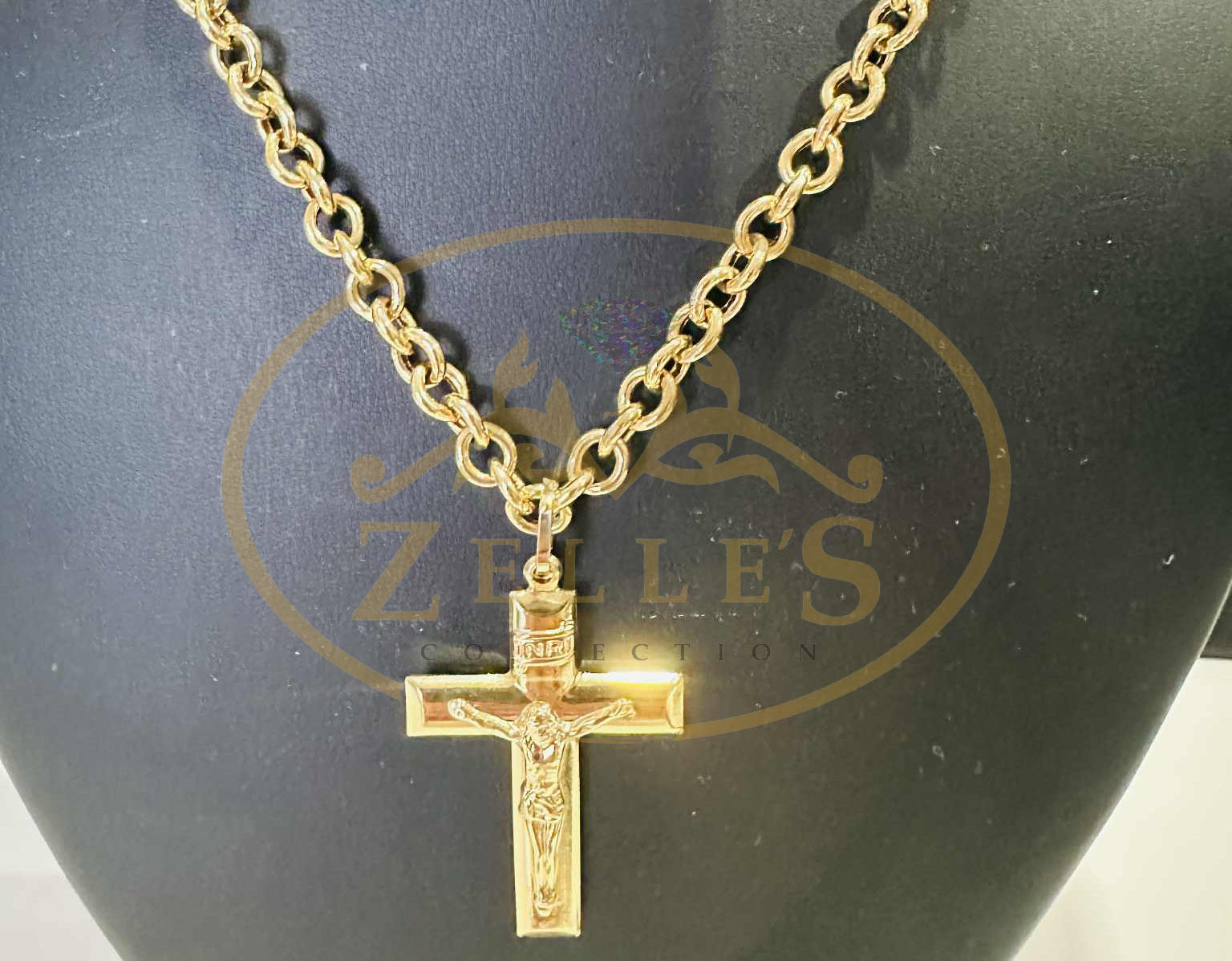 Tauco Chain with Cross pendant 18"